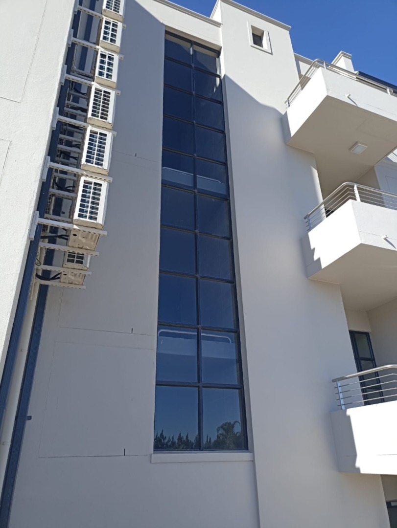 To Let Commercial Property for Rent in De Zoete Inval Western Cape